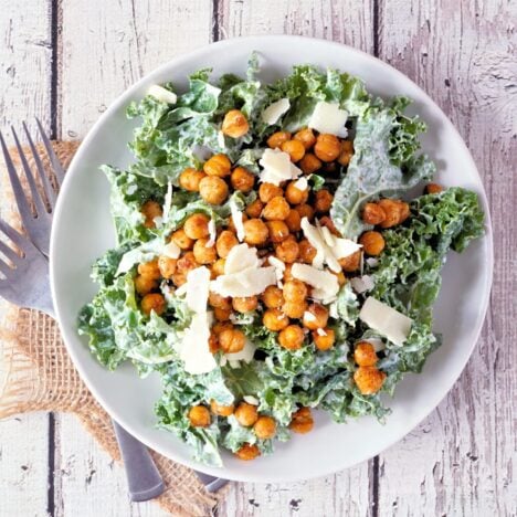 LEMON CHICKPEA & KALE SALAD