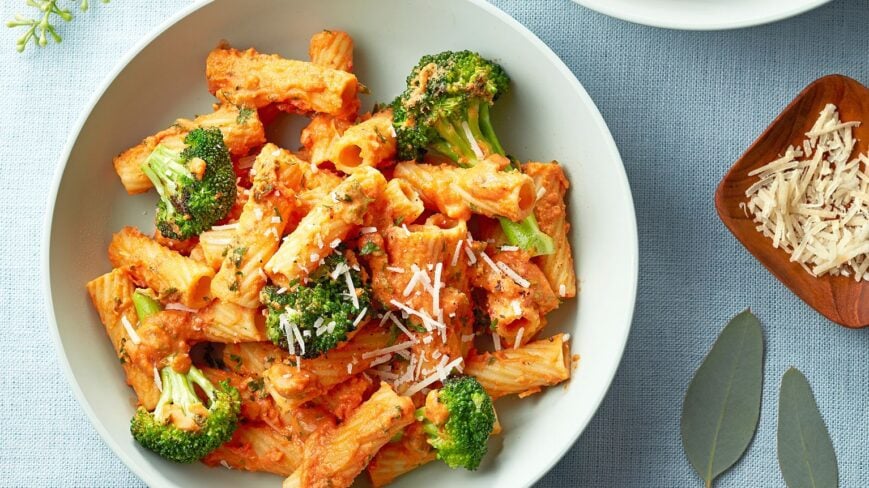 Creamy Red Pepper Pasta Bowl