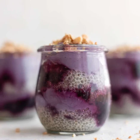 Chia Pudding: Blackberry Walnut